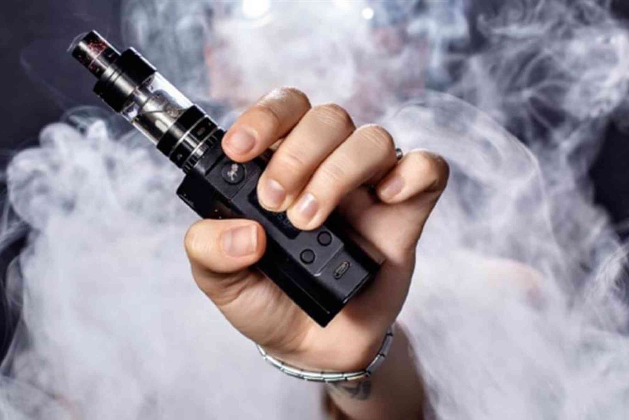 Survey: What UAE Residents Think About Vaping