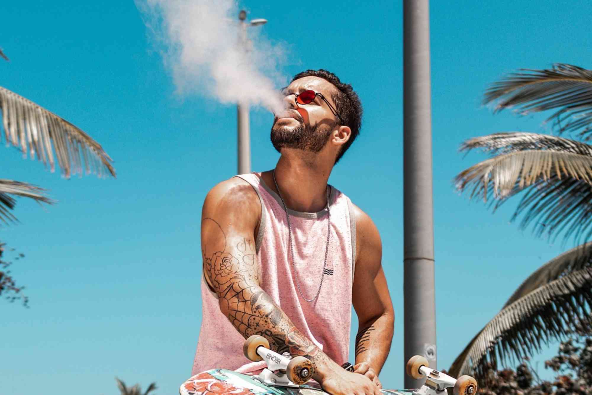 Vape Influencer UAE